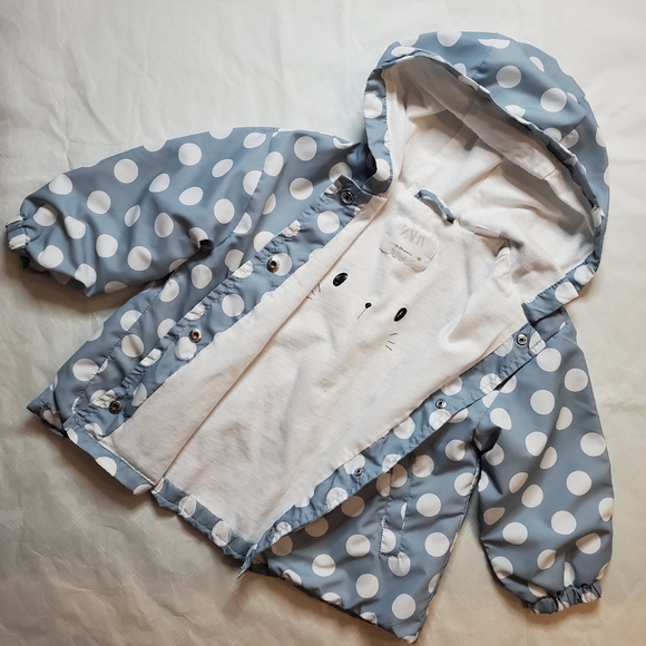 Zara (18-24M) Packable Raincoat - Picture 4 of 7